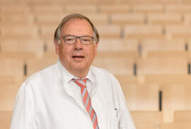 Nach rund 22 Jahren verlässt Prof. Dr. Heinrich Sauer Ende Spetember das Universitätsklinikum Jena (Foto: UKJ/Hellmann). 