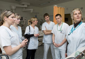 Tschechische Pflegeschüler zu Gast am UKJ. Foto: M. Szabo