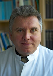 Prof. Dr. Ulrich Brandl, Direktor der Abteilung für Neuropädiatrie am Universitätsklinikum Jena. Foto: UKJ
